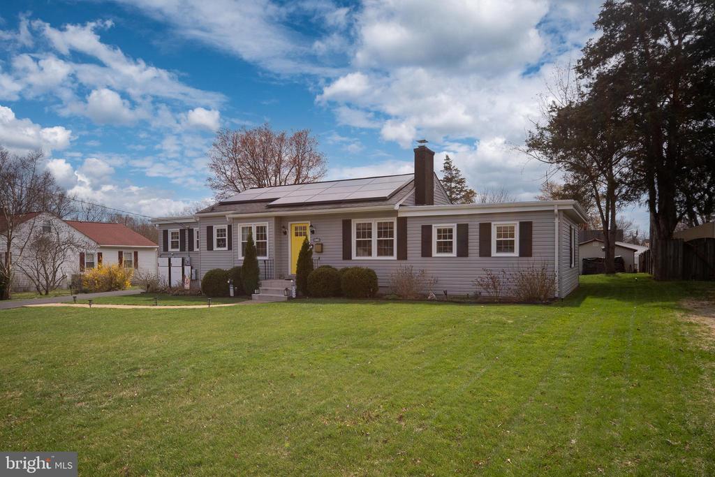 216 LORRAINE AVE, FREDERICKSBURG, Virginia 22408, 3 Bedrooms Bedrooms, ,2 BathroomsBathrooms,Residential,216 LORRAINE AVE,VASP2040138 MLS # VASP2040138