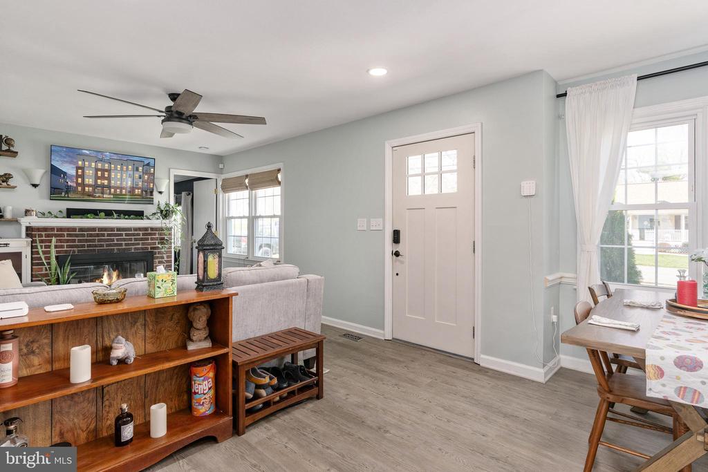 216 LORRAINE AVE, FREDERICKSBURG, Virginia 22408, 3 Bedrooms Bedrooms, ,2 BathroomsBathrooms,Residential,216 LORRAINE AVE,VASP2040138 MLS # VASP2040138