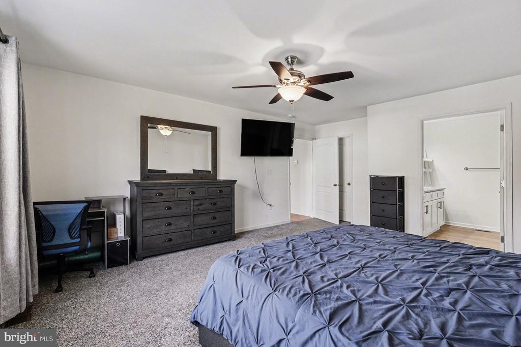 117 BUTLER CIR, LOCUST GROVE, Virginia 22508, 4 Bedrooms Bedrooms, ,2 BathroomsBathrooms,Residential,117 BUTLER CIR,VAOR2013618 MLS # VAOR2013618