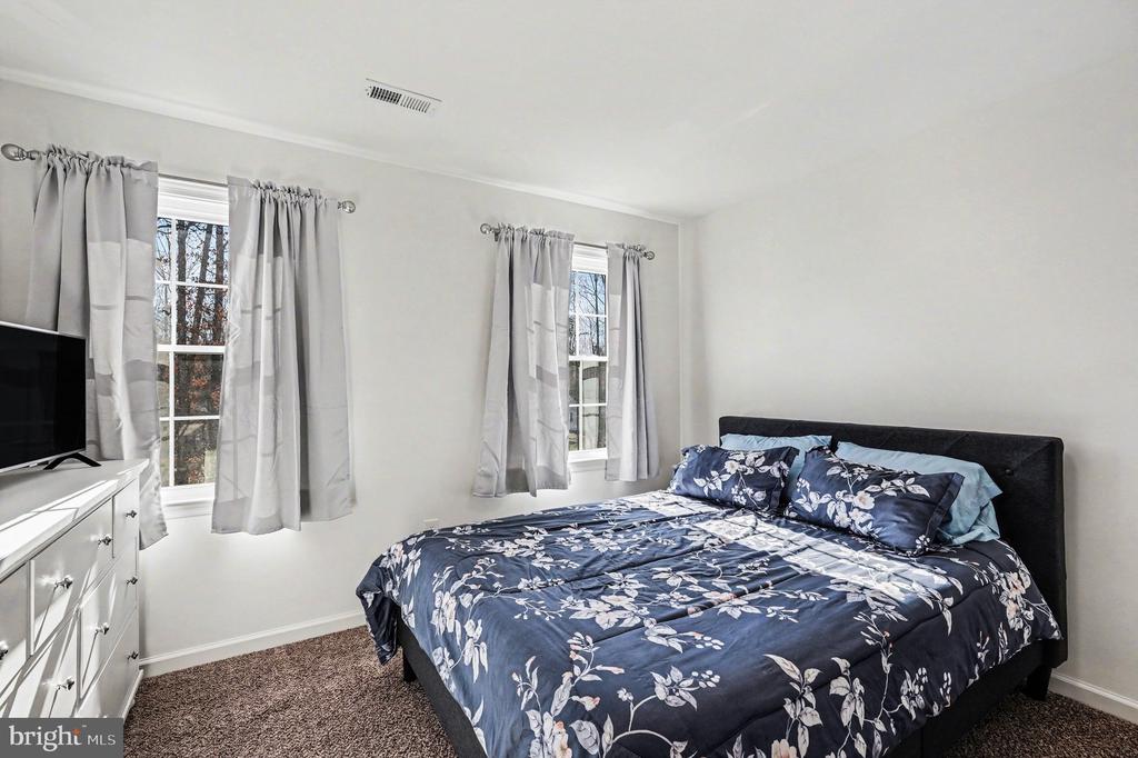 117 BUTLER CIR, LOCUST GROVE, Virginia 22508, 4 Bedrooms Bedrooms, ,2 BathroomsBathrooms,Residential,117 BUTLER CIR,VAOR2013618 MLS # VAOR2013618