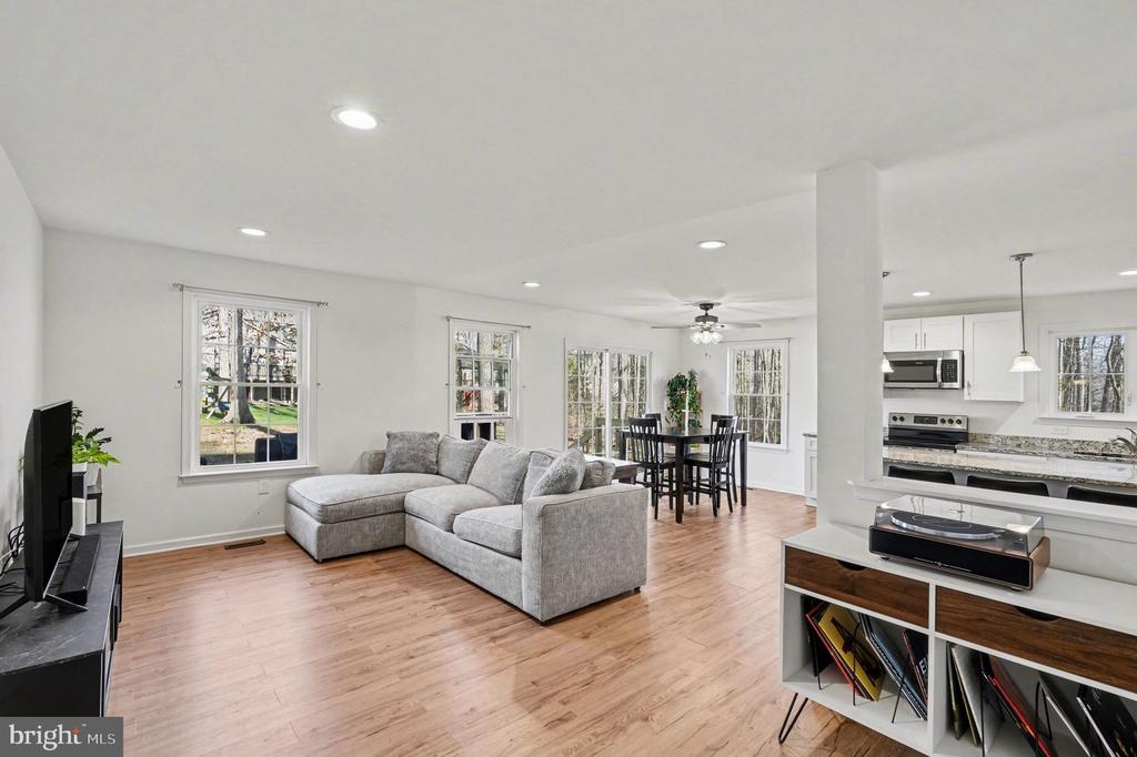 117 BUTLER CIR, LOCUST GROVE, Virginia 22508, 4 Bedrooms Bedrooms, ,2 BathroomsBathrooms,Residential,117 BUTLER CIR,VAOR2013618 MLS # VAOR2013618