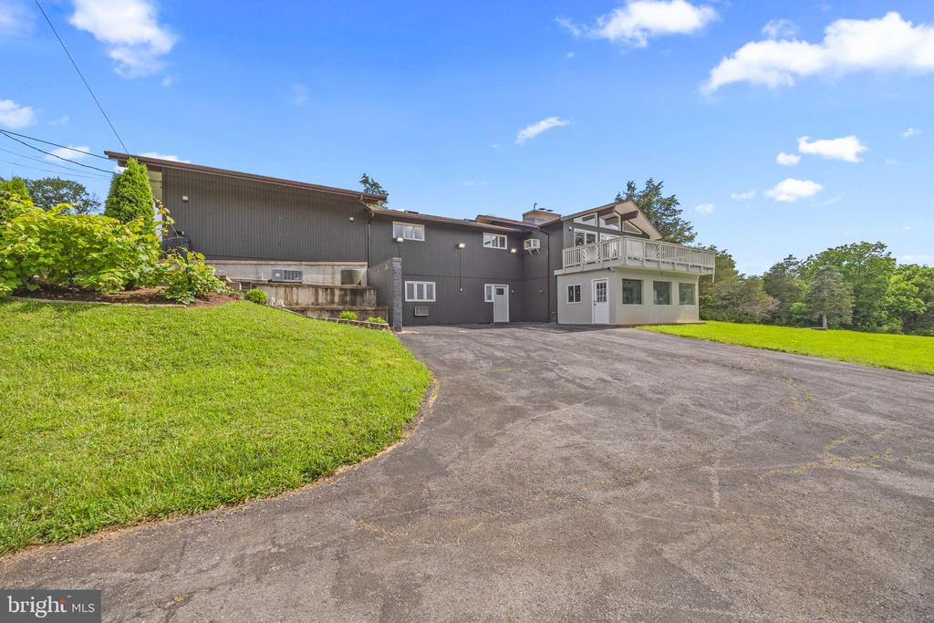 2370 US HIGHWAY 211 W, LURAY, Virginia 22835, 4 Bedrooms Bedrooms, ,3 BathroomsBathrooms,Residential,2370 US HIGHWAY 211 W,VAPA2006206 MLS # VAPA2006206