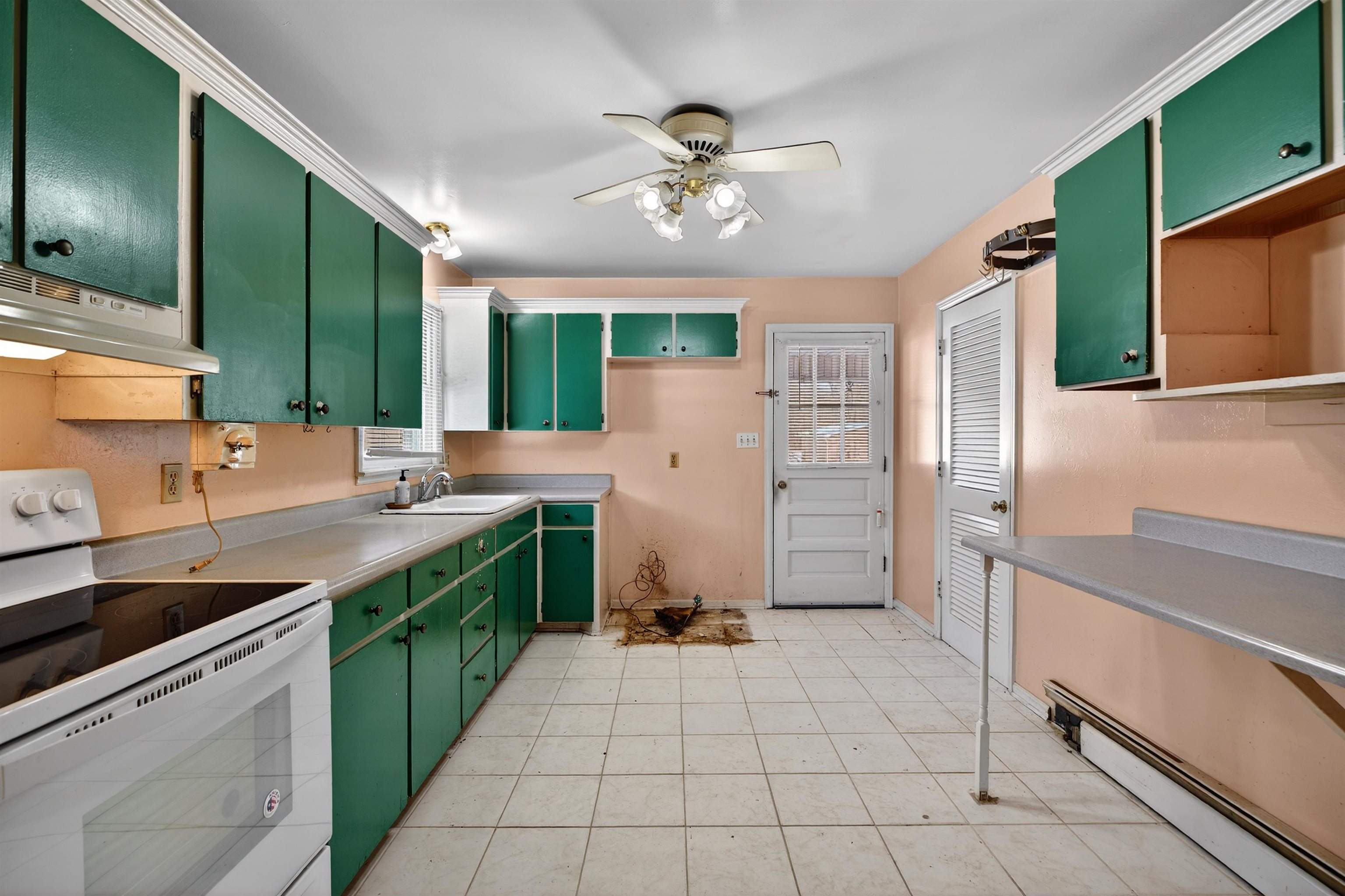 3010 VALLEY RIDGE RD, COVINGTON, Virginia 24426, 4 Bedrooms Bedrooms, ,2 BathroomsBathrooms,Residential,3010 VALLEY RIDGE RD,673044 MLS # 673044