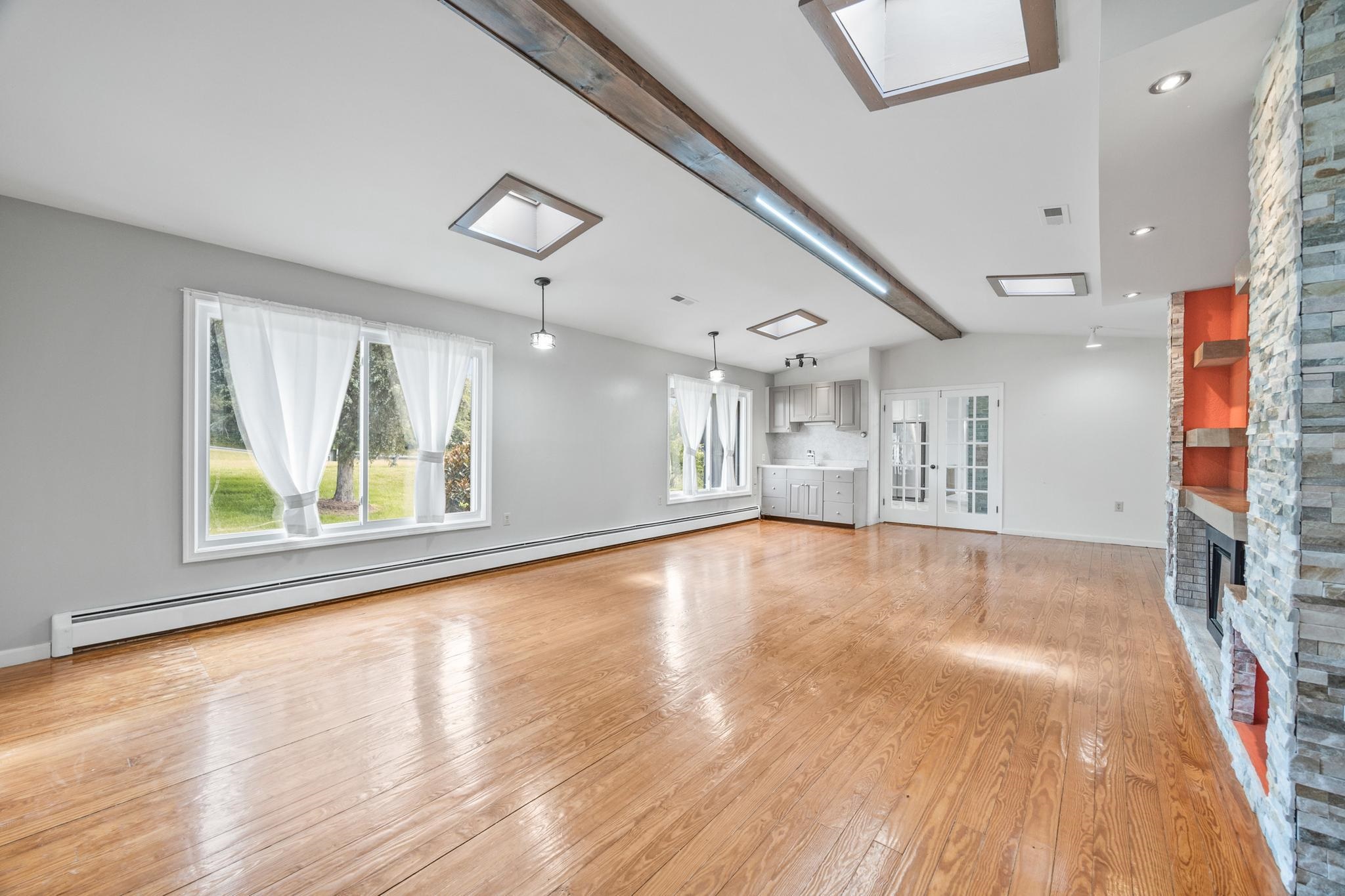 2370 US HWY 211 W, LURAY, Virginia 22835, 4 Bedrooms Bedrooms, ,3 BathroomsBathrooms,Residential,2370 US HWY 211 W,674692 MLS # 674692