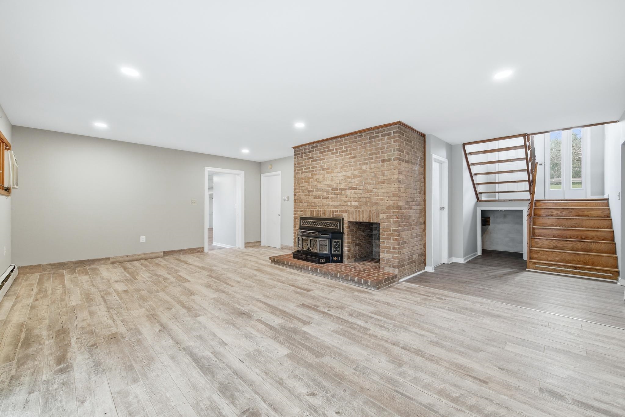 2370 US HWY 211 W, LURAY, Virginia 22835, 4 Bedrooms Bedrooms, ,3 BathroomsBathrooms,Residential,2370 US HWY 211 W,674692 MLS # 674692