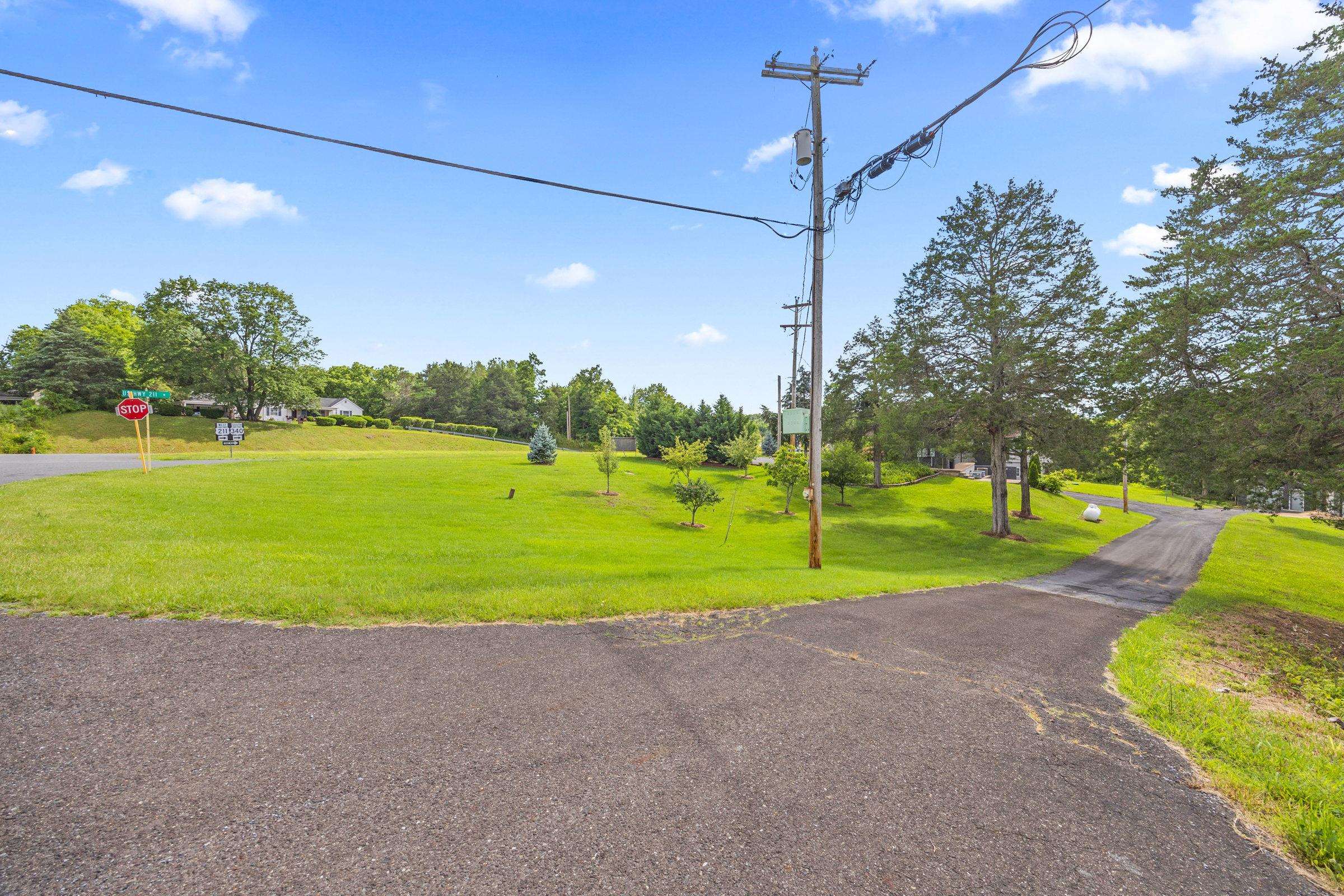 2370 US HWY 211 W, LURAY, Virginia 22835, 4 Bedrooms Bedrooms, ,3 BathroomsBathrooms,Residential,2370 US HWY 211 W,674692 MLS # 674692