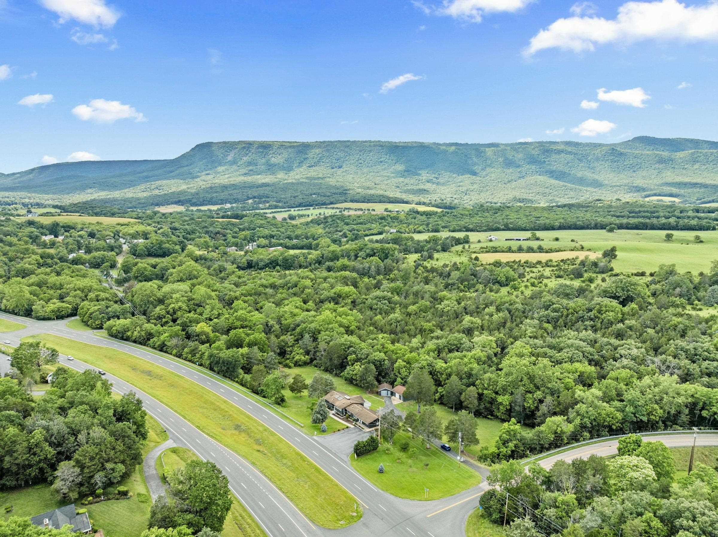 2370 US HWY 211 W, LURAY, Virginia 22835, 4 Bedrooms Bedrooms, ,3 BathroomsBathrooms,Residential,2370 US HWY 211 W,674692 MLS # 674692