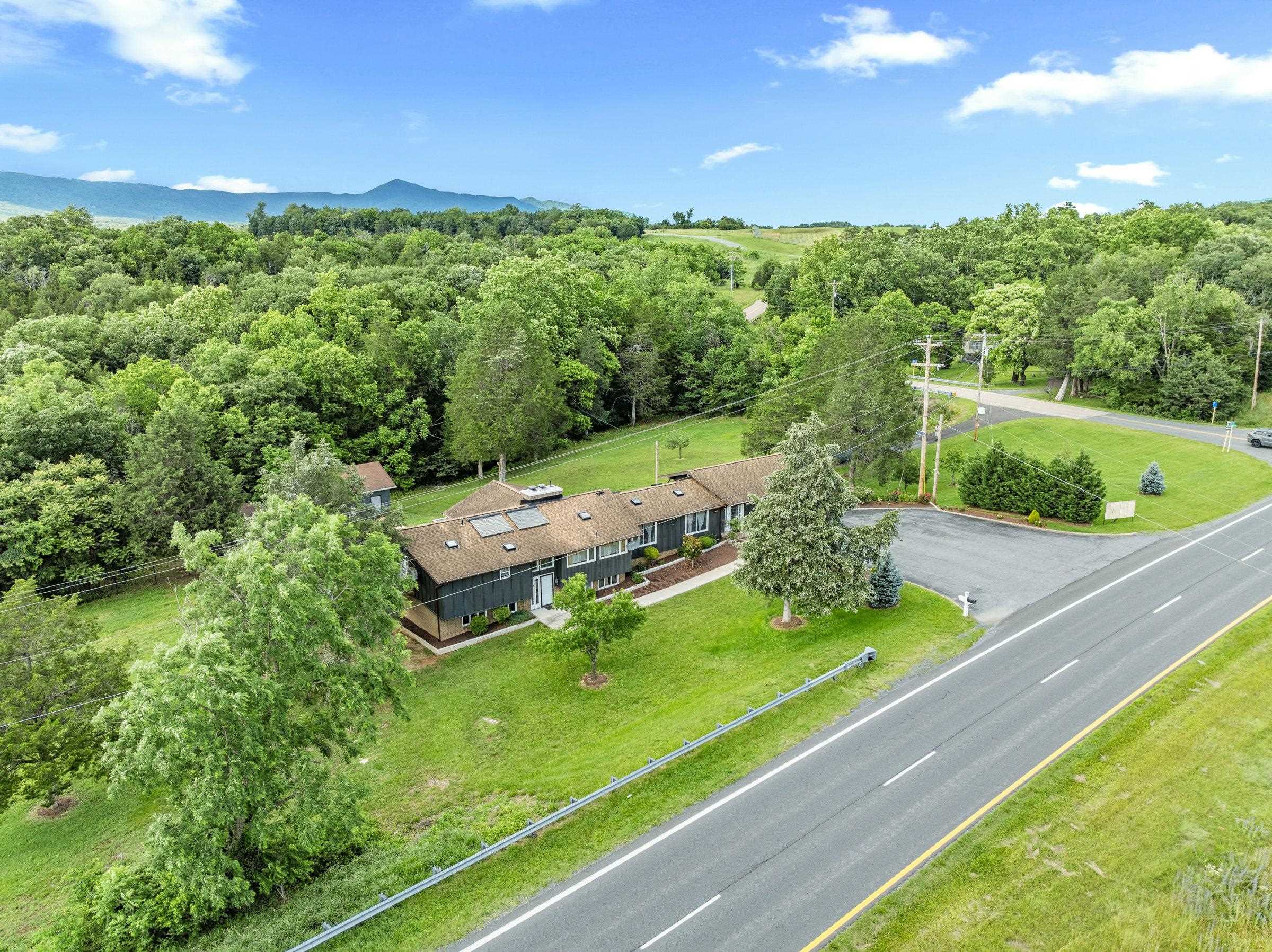 2370 US HWY 211 W, LURAY, Virginia 22835, 4 Bedrooms Bedrooms, ,3 BathroomsBathrooms,Residential,2370 US HWY 211 W,674692 MLS # 674692