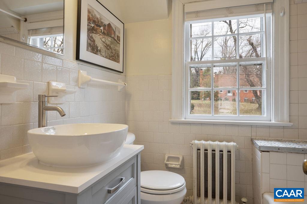 1702 RUGBY AVE, CHARLOTTESVILLE, Virginia 22903, 3 Bedrooms Bedrooms, ,2 BathroomsBathrooms,Residential,1702 RUGBY AVE,674693 MLS # 674693