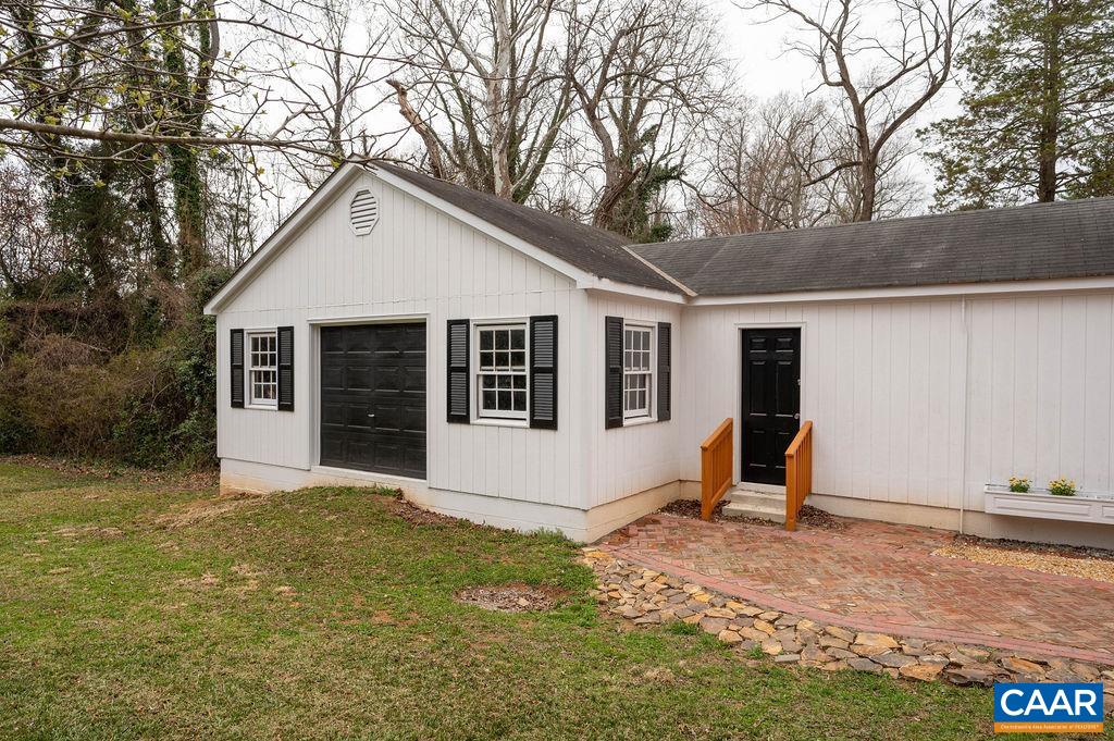 1702 RUGBY AVE, CHARLOTTESVILLE, Virginia 22903, 3 Bedrooms Bedrooms, ,2 BathroomsBathrooms,Residential,1702 RUGBY AVE,674693 MLS # 674693