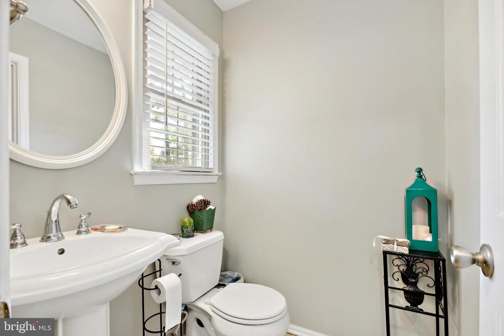 10706 ANN DAVIS DR, FREDERICKSBURG, Virginia 22408, 4 Bedrooms Bedrooms, ,2 BathroomsBathrooms,Residential,10706 ANN DAVIS DR,VASP2040246 MLS # VASP2040246