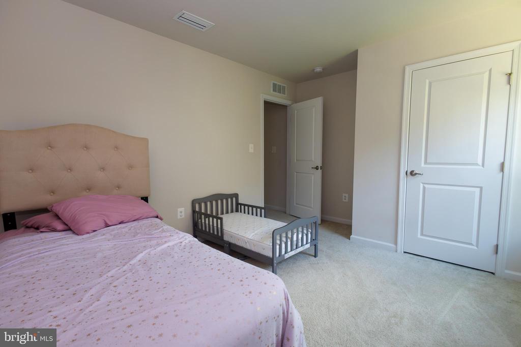 8734 GREENWAY DR, SPOTSYLVANIA, Virginia 22551, 4 Bedrooms Bedrooms, ,3 BathroomsBathrooms,Residential,8734 GREENWAY DR,VASP2040248 MLS # VASP2040248