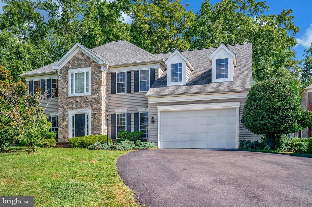 11917 BIG BEN BLVD, FREDERICKSBURG, Virginia 22407, 4 Bedrooms Bedrooms, ,3 BathroomsBathrooms,Residential,11917 BIG BEN BLVD,VASP2035274 MLS # VASP2035274