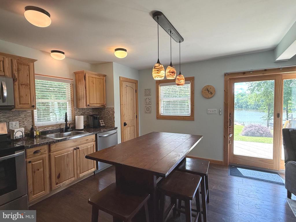 198 MILTONS LN, LOUISA, Virginia 23093, 3 Bedrooms Bedrooms, ,2 BathroomsBathrooms,Residential,198 MILTONS LN,VALA2009406 MLS # VALA2009406