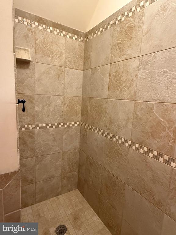 198 MILTONS LN, LOUISA, Virginia 23093, 3 Bedrooms Bedrooms, ,2 BathroomsBathrooms,Residential,198 MILTONS LN,VALA2009406 MLS # VALA2009406