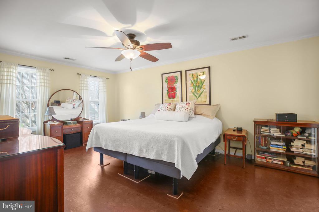 6004 N DANFORD ST, FREDERICKSBURG, Virginia 22407, 5 Bedrooms Bedrooms, ,3 BathroomsBathrooms,Residential,6004 N DANFORD ST,VASP2040028 MLS # VASP2040028