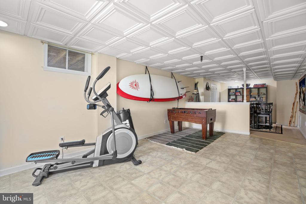 6004 N DANFORD ST, FREDERICKSBURG, Virginia 22407, 5 Bedrooms Bedrooms, ,3 BathroomsBathrooms,Residential,6004 N DANFORD ST,VASP2040028 MLS # VASP2040028