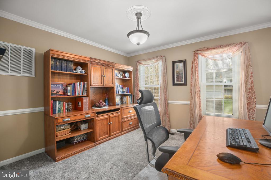 6004 N DANFORD ST, FREDERICKSBURG, Virginia 22407, 5 Bedrooms Bedrooms, ,3 BathroomsBathrooms,Residential,6004 N DANFORD ST,VASP2040028 MLS # VASP2040028