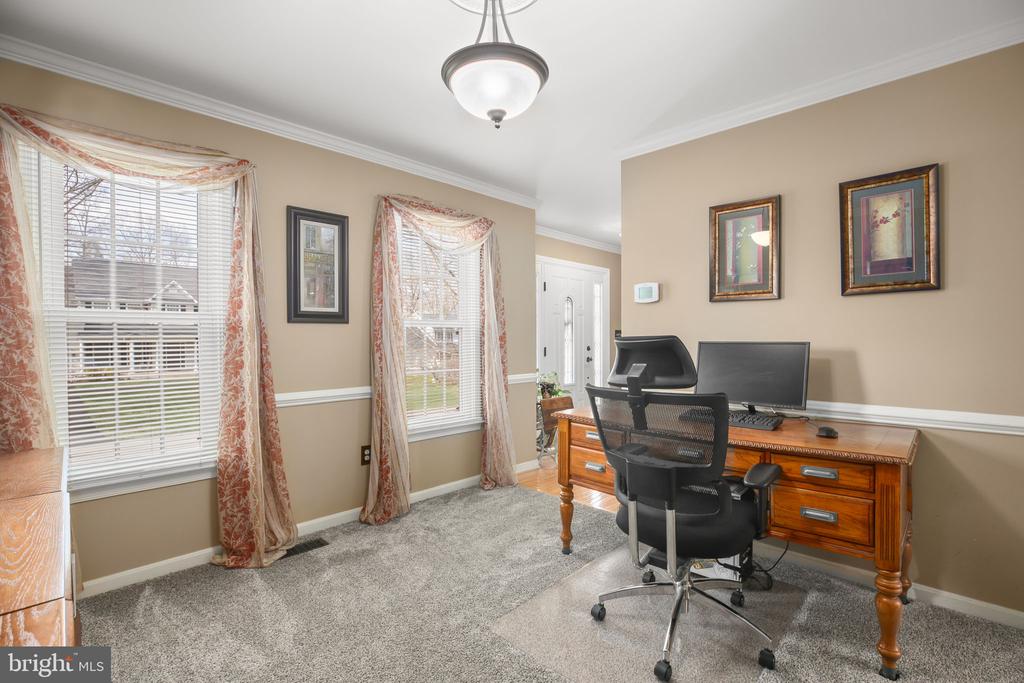 6004 N DANFORD ST, FREDERICKSBURG, Virginia 22407, 5 Bedrooms Bedrooms, ,3 BathroomsBathrooms,Residential,6004 N DANFORD ST,VASP2040028 MLS # VASP2040028