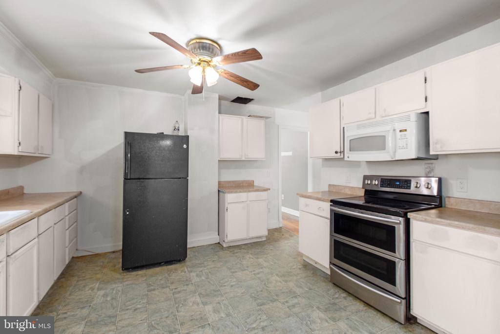 117 HILL ST, FREDERICKSBURG, Virginia 22408, 4 Bedrooms Bedrooms, ,2 BathroomsBathrooms,Residential,117 HILL ST,VASP2040120 MLS # VASP2040120