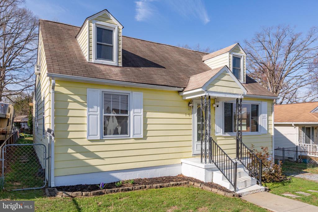 117 HILL ST, FREDERICKSBURG, Virginia 22408, 4 Bedrooms Bedrooms, ,2 BathroomsBathrooms,Residential,117 HILL ST,VASP2040120 MLS # VASP2040120