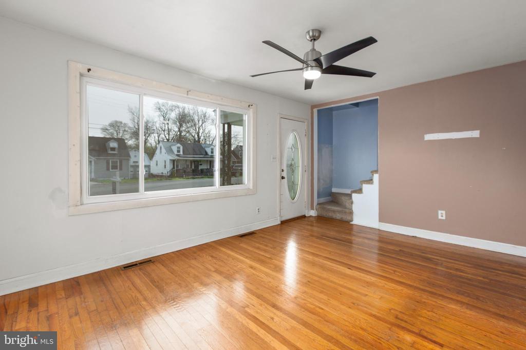 117 HILL ST, FREDERICKSBURG, Virginia 22408, 4 Bedrooms Bedrooms, ,2 BathroomsBathrooms,Residential,117 HILL ST,VASP2040120 MLS # VASP2040120