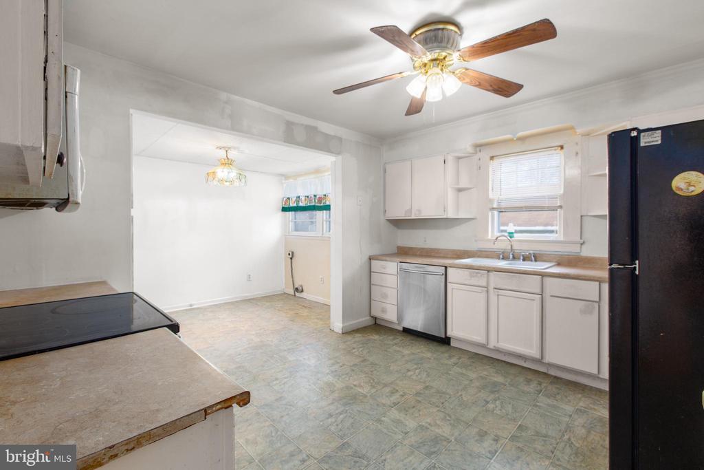 117 HILL ST, FREDERICKSBURG, Virginia 22408, 4 Bedrooms Bedrooms, ,2 BathroomsBathrooms,Residential,117 HILL ST,VASP2040120 MLS # VASP2040120