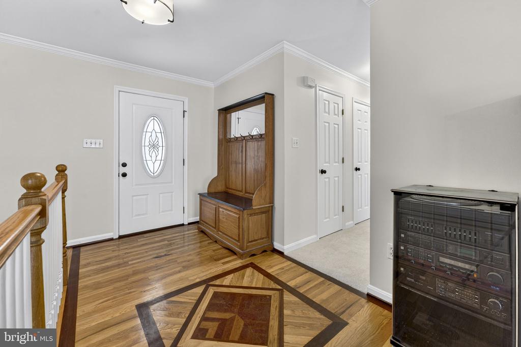 584 S POES RD, AMISSVILLE, Virginia 20106, 3 Bedrooms Bedrooms, ,2 BathroomsBathrooms,Residential,584 S POES RD,VARP2002534 MLS # VARP2002534