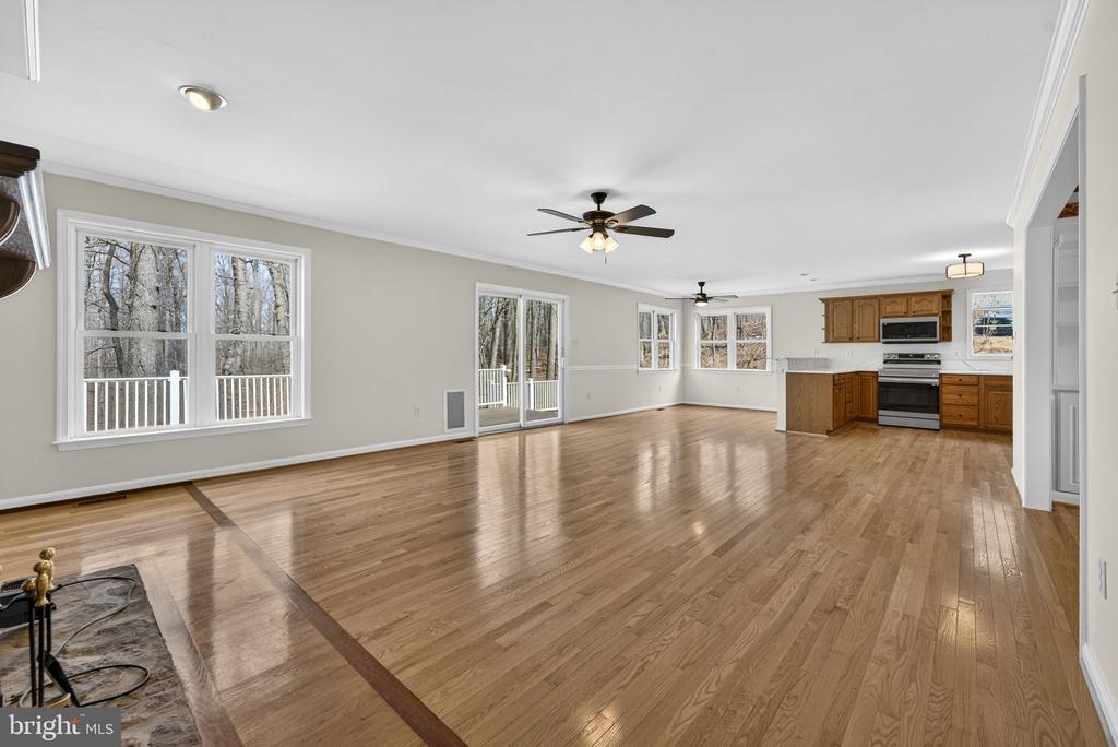 584 S POES RD, AMISSVILLE, Virginia 20106, 3 Bedrooms Bedrooms, ,2 BathroomsBathrooms,Residential,584 S POES RD,VARP2002534 MLS # VARP2002534