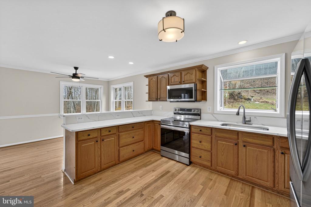 584 S POES RD, AMISSVILLE, Virginia 20106, 3 Bedrooms Bedrooms, ,2 BathroomsBathrooms,Residential,584 S POES RD,VARP2002534 MLS # VARP2002534