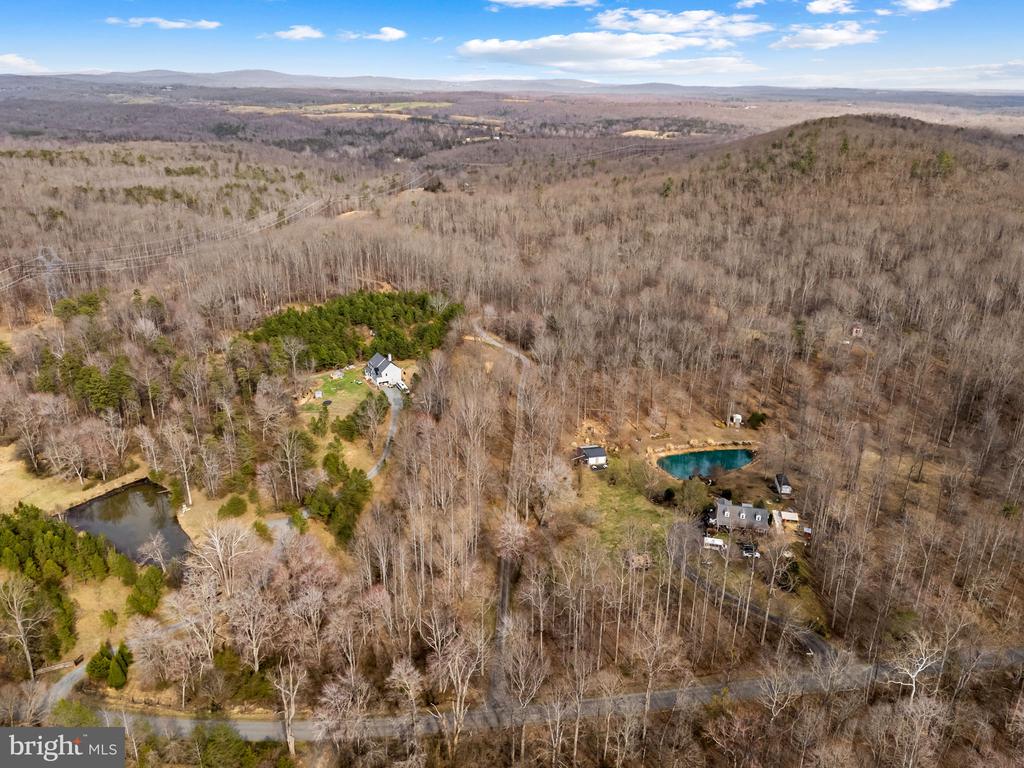 584 S POES RD, AMISSVILLE, Virginia 20106, 3 Bedrooms Bedrooms, ,2 BathroomsBathrooms,Residential,584 S POES RD,VARP2002534 MLS # VARP2002534