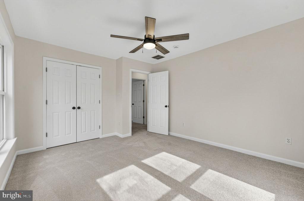 584 S POES RD, AMISSVILLE, Virginia 20106, 3 Bedrooms Bedrooms, ,2 BathroomsBathrooms,Residential,584 S POES RD,VARP2002534 MLS # VARP2002534