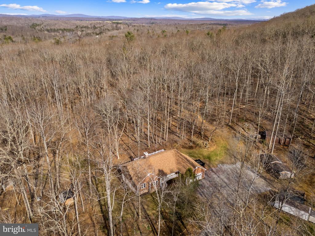 584 S POES RD, AMISSVILLE, Virginia 20106, 3 Bedrooms Bedrooms, ,2 BathroomsBathrooms,Residential,584 S POES RD,VARP2002534 MLS # VARP2002534