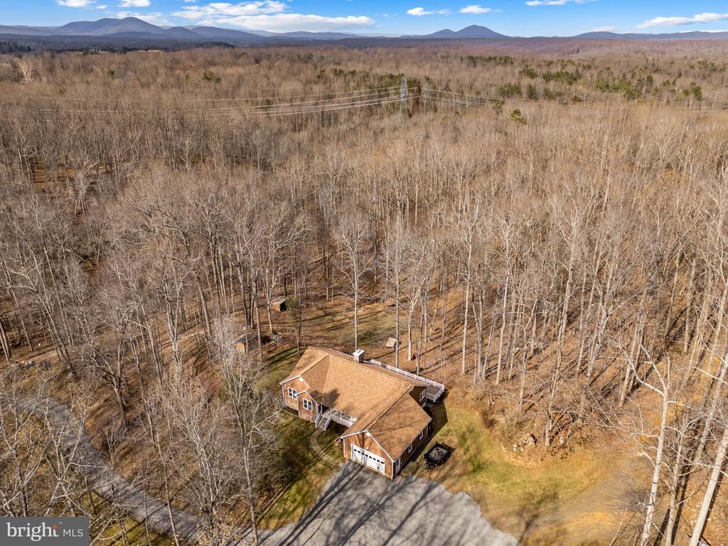 584 S POES RD, AMISSVILLE, Virginia 20106, 3 Bedrooms Bedrooms, ,2 BathroomsBathrooms,Residential,584 S POES RD,VARP2002534 MLS # VARP2002534