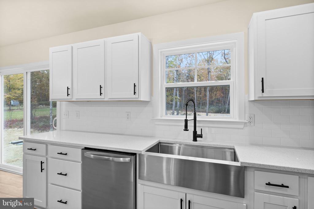 28264 MINE RUN RD, RHOADESVILLE, Virginia 22542, 4 Bedrooms Bedrooms, ,3 BathroomsBathrooms,Residential,28264 MINE RUN RD,VAOR2013624 MLS # VAOR2013624