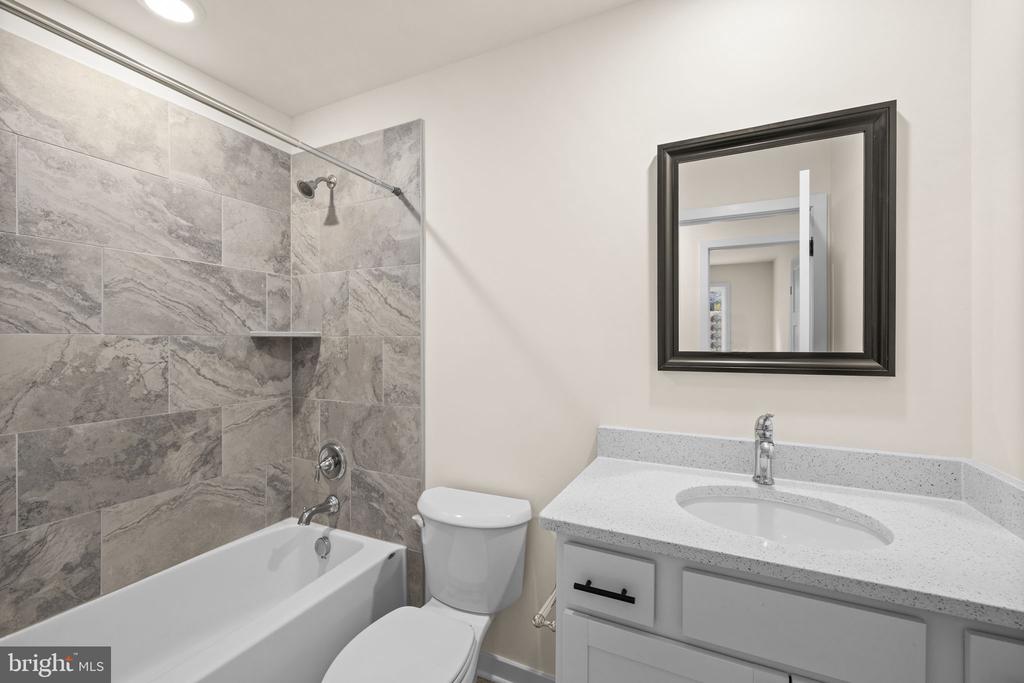 28264 MINE RUN RD, RHOADESVILLE, Virginia 22542, 4 Bedrooms Bedrooms, ,3 BathroomsBathrooms,Residential,28264 MINE RUN RD,VAOR2013624 MLS # VAOR2013624