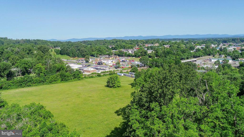 12261 OLD GORDONSVILLE RD, ORANGE, Virginia 22960, 5 Bedrooms Bedrooms, ,4 BathroomsBathrooms,Residential,12261 OLD GORDONSVILLE RD,VAOR2013640 MLS # VAOR2013640