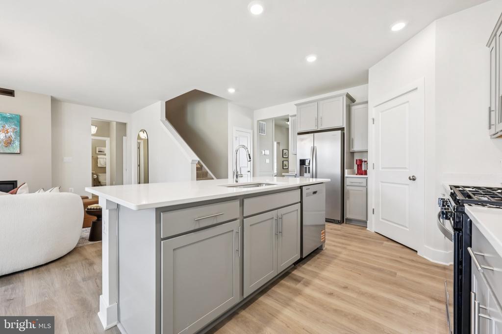 11507 CHALMERS LN, FREDERICKSBURG, Virginia 22407, 5 Bedrooms Bedrooms, ,4 BathroomsBathrooms,Residential,11507 CHALMERS LN,VASP2040252 MLS # VASP2040252