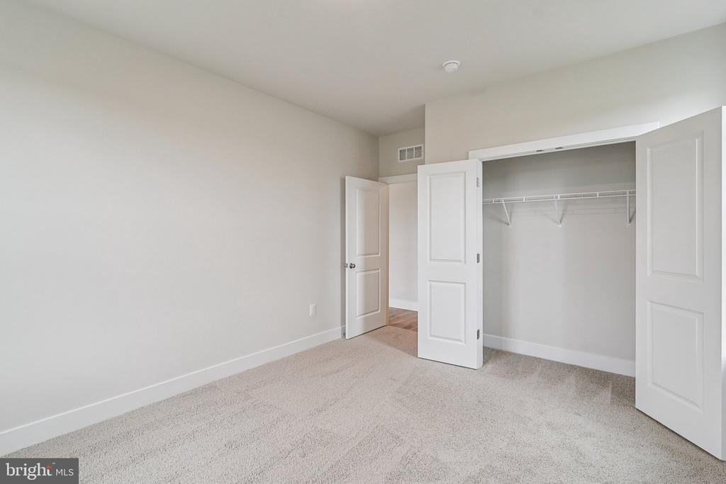 11505 CHALMERS LN, FREDERICKSBURG, Virginia 22407, 5 Bedrooms Bedrooms, ,4 BathroomsBathrooms,Residential,11505 CHALMERS LN,VASP2040254 MLS # VASP2040254