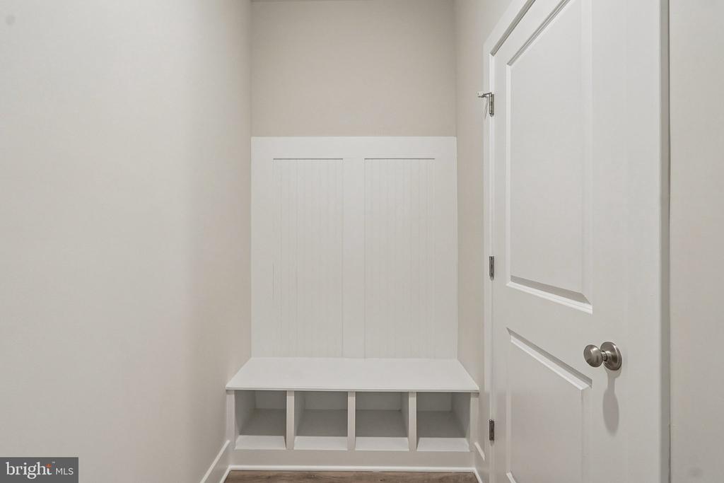 11505 CHALMERS LN, FREDERICKSBURG, Virginia 22407, 5 Bedrooms Bedrooms, ,4 BathroomsBathrooms,Residential,11505 CHALMERS LN,VASP2040254 MLS # VASP2040254