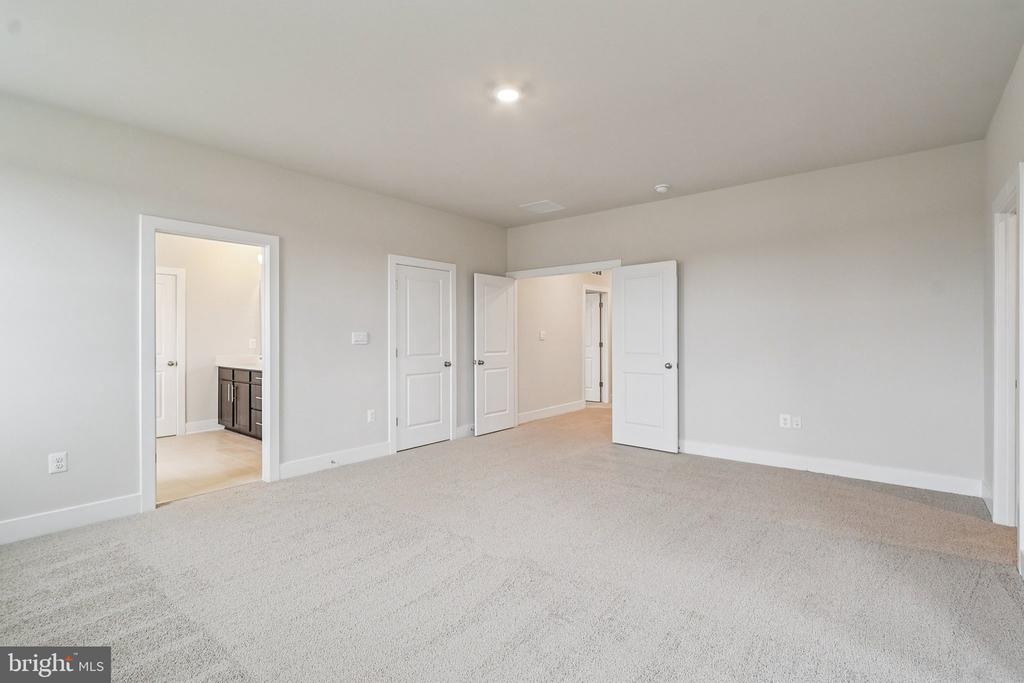 11505 CHALMERS LN, FREDERICKSBURG, Virginia 22407, 5 Bedrooms Bedrooms, ,4 BathroomsBathrooms,Residential,11505 CHALMERS LN,VASP2040254 MLS # VASP2040254