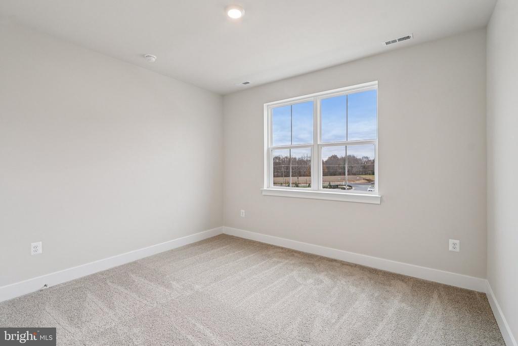 11505 CHALMERS LN, FREDERICKSBURG, Virginia 22407, 5 Bedrooms Bedrooms, ,4 BathroomsBathrooms,Residential,11505 CHALMERS LN,VASP2040254 MLS # VASP2040254