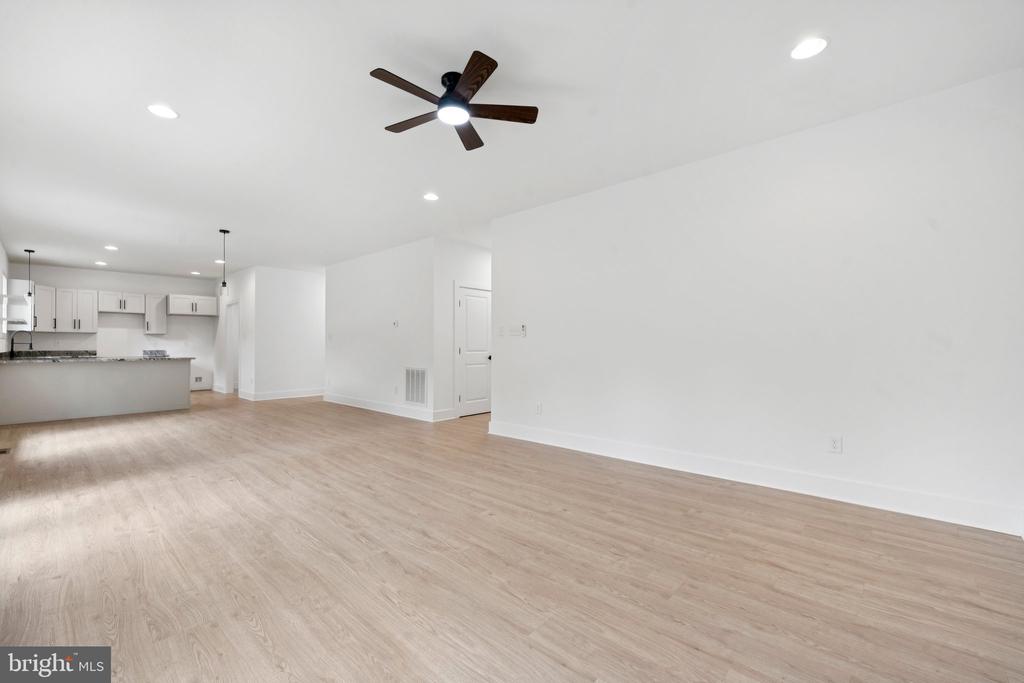 425 PALOMINO DR, LOUISA, Virginia 23093, 3 Bedrooms Bedrooms, ,2 BathroomsBathrooms,Residential,425 PALOMINO DR,VALA2009494 MLS # VALA2009494