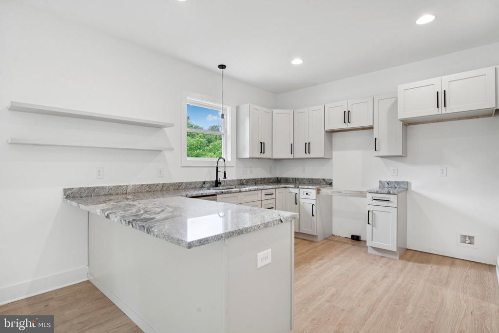 425 PALOMINO DR, LOUISA, Virginia 23093, 3 Bedrooms Bedrooms, ,2 BathroomsBathrooms,Residential,425 PALOMINO DR,VALA2009494 MLS # VALA2009494