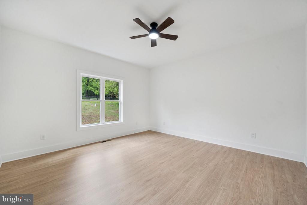 425 PALOMINO DR, LOUISA, Virginia 23093, 3 Bedrooms Bedrooms, ,2 BathroomsBathrooms,Residential,425 PALOMINO DR,VALA2009494 MLS # VALA2009494