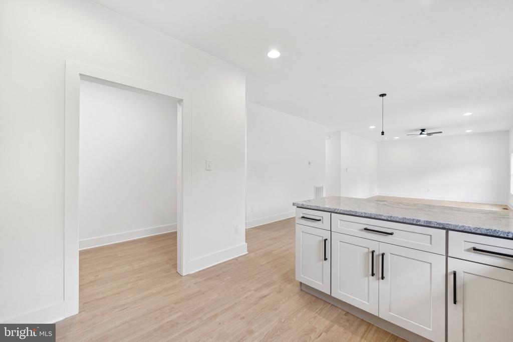 425 PALOMINO DR, LOUISA, Virginia 23093, 3 Bedrooms Bedrooms, ,2 BathroomsBathrooms,Residential,425 PALOMINO DR,VALA2009494 MLS # VALA2009494