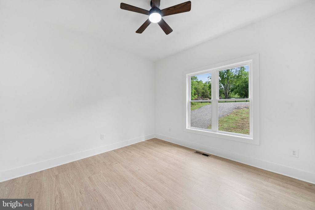 425 PALOMINO DR, LOUISA, Virginia 23093, 3 Bedrooms Bedrooms, ,2 BathroomsBathrooms,Residential,425 PALOMINO DR,VALA2009494 MLS # VALA2009494