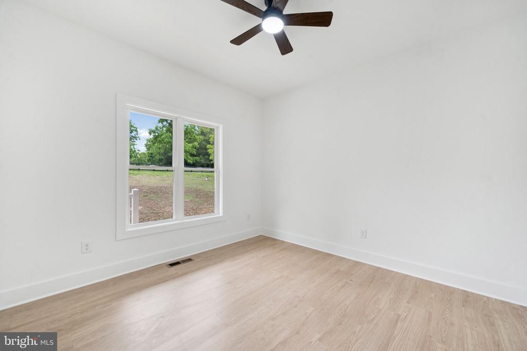 425 PALOMINO DR, LOUISA, Virginia 23093, 3 Bedrooms Bedrooms, ,2 BathroomsBathrooms,Residential,425 PALOMINO DR,VALA2009494 MLS # VALA2009494