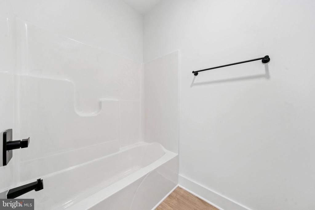 425 PALOMINO DR, LOUISA, Virginia 23093, 3 Bedrooms Bedrooms, ,2 BathroomsBathrooms,Residential,425 PALOMINO DR,VALA2009494 MLS # VALA2009494