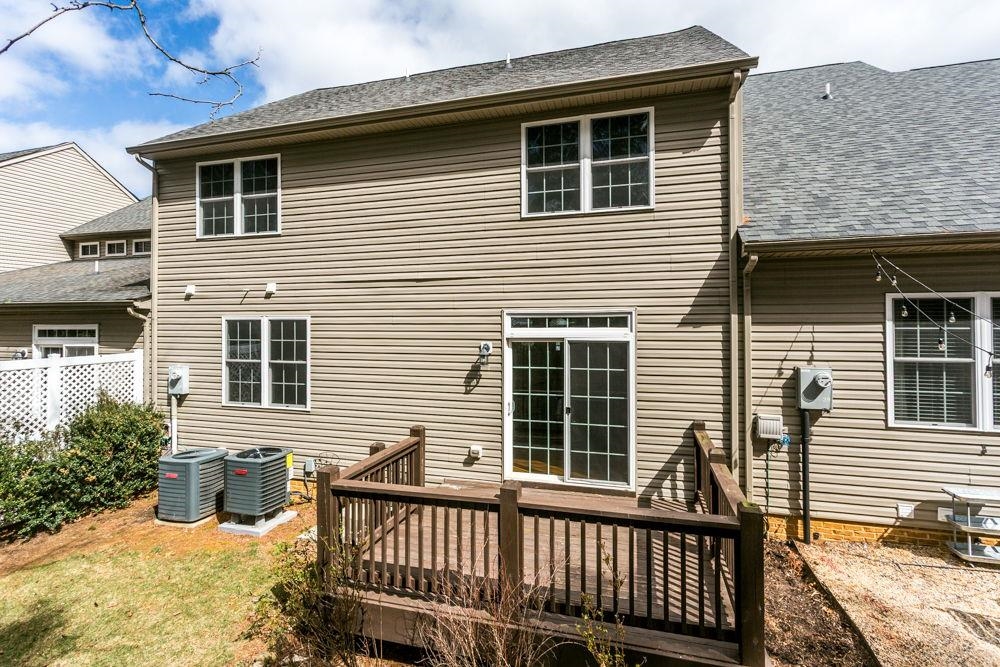 111 VILLA VIEW DR, STAUNTON, Virginia 22401, 3 Bedrooms Bedrooms, ,2 BathroomsBathrooms,Residential,111 VILLA VIEW DR,674473 MLS # 674473